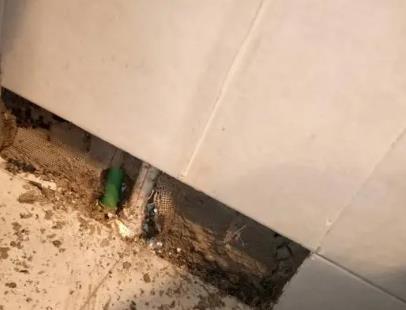 桑珠孜楼顶漏水维修公司分享下修复水管漏水的几种小方法